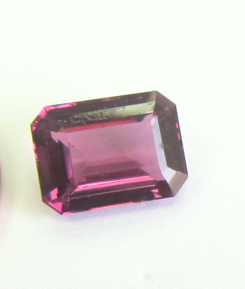 Natural pink spinel emerald cut,mined in Sri lanka. - Ceylon Gems